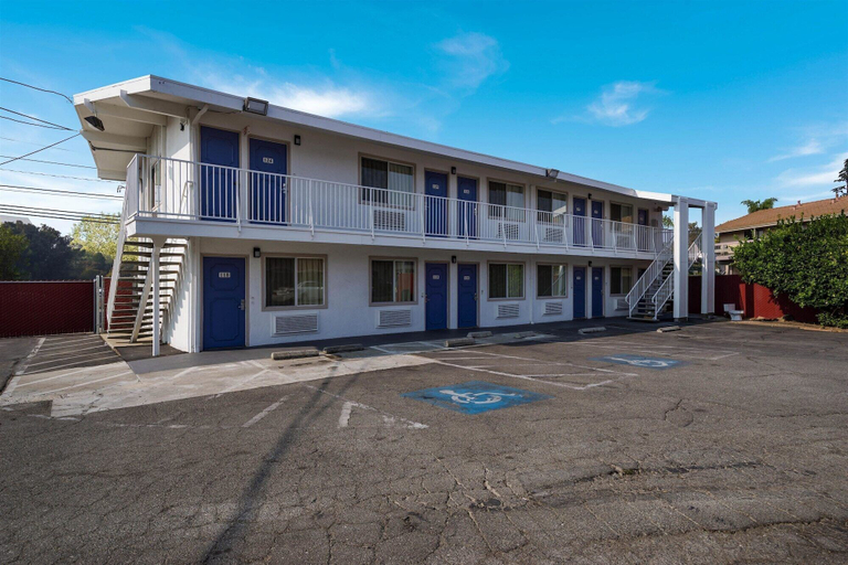 Exterior & Views 2, Motel 6 Concord, CA, Contra Costa