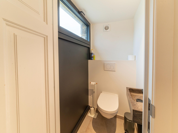 Bathroom 5, Charming Holiday Home With Garden, Namur