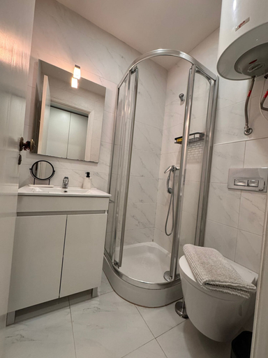 Bathroom, Ground Floor Studio for 2 PAX, Lisbon