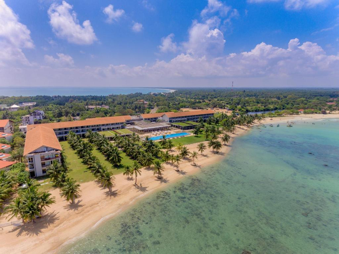 Others 5, Amaya Beach, Koralai Pattu (Valachchenai)