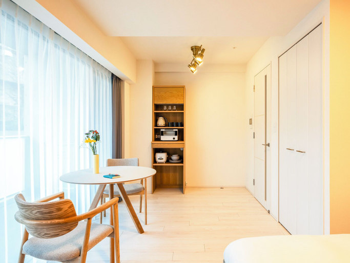 Dining room 5, Section L Residence Moto-Azabu, Minato