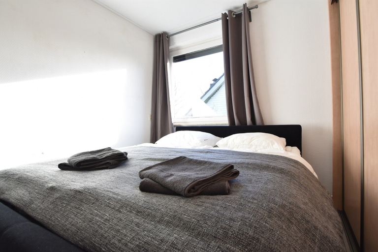 Bedroom 2, Villa in Bruinisse near Grevelingenmeer, Schouwen-Duiveland