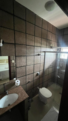 Bathroom 4, Hotel Eduardus, Palmas