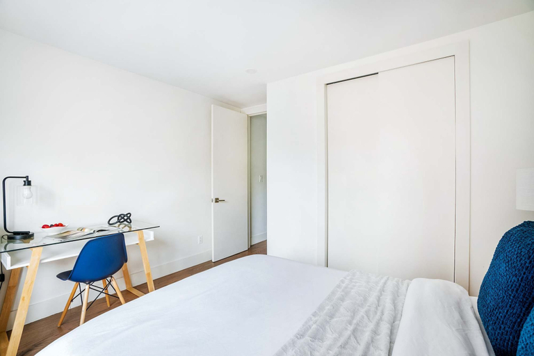 Room 2, 75-3c Brand New Duplex 3BR W D in the Unit, New York
