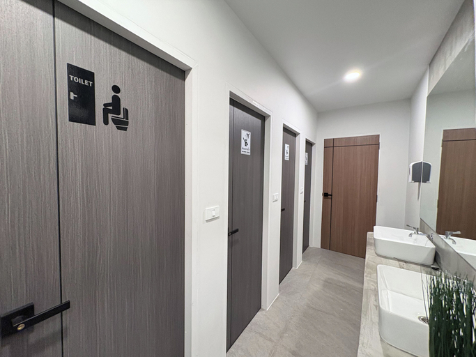 Bathroom 4, City Pause Hostel, Phaya Thai