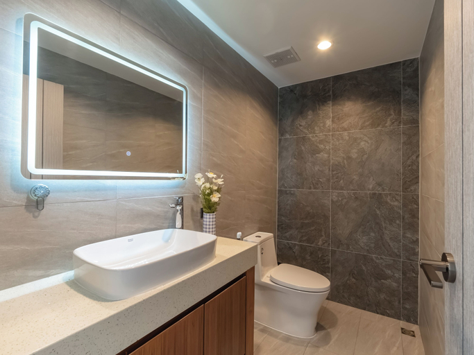 Bathroom 3, Lakeside 5br New Pool Villa, Phuket Island