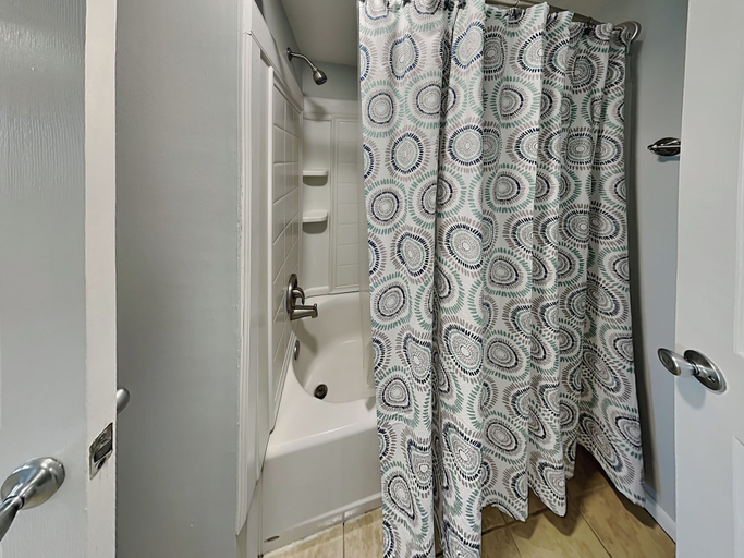 Bathroom 4, Surf Condos by Topsail Realty, Pender