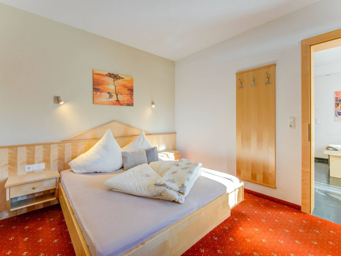 Bedroom 2, Inviting Apartment in Fiss in the Mountains, Landeck