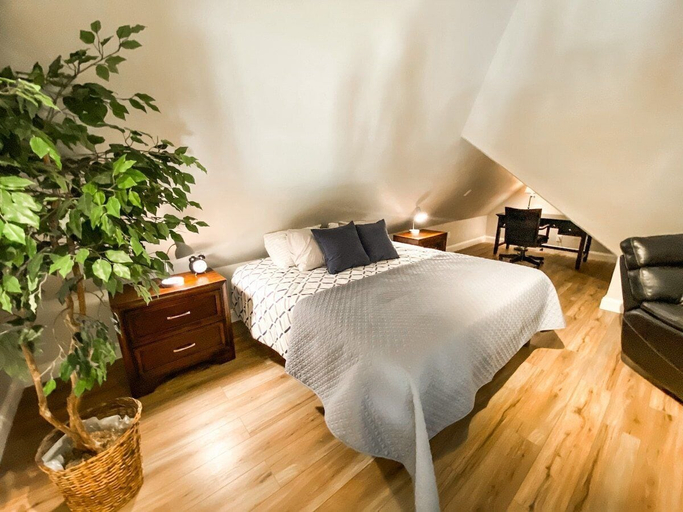 Interior 3, 1208 W Colorado, El Paso