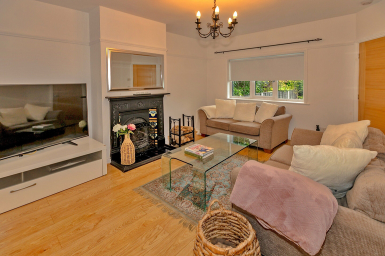 Living area, Retreat in Solihull Near NEC Birmingham, Solihull