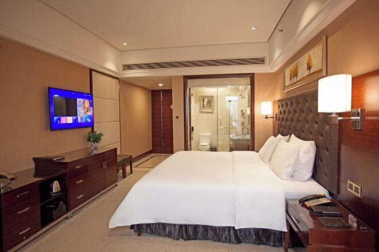 Bedroom 2, Jinlong Yufeng Hotel (Changde Huanlecheng High Speed Railway Station), Changde