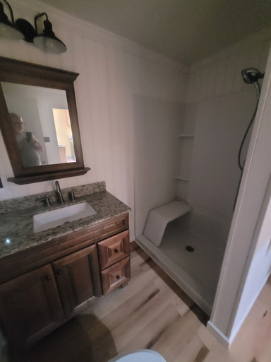 Bathroom 4, Keepsake Inn - In-law Apartment, Coos