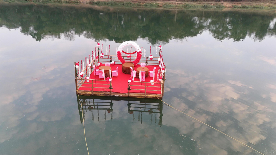 Miscellaneous, The River Park Resort, Bastar