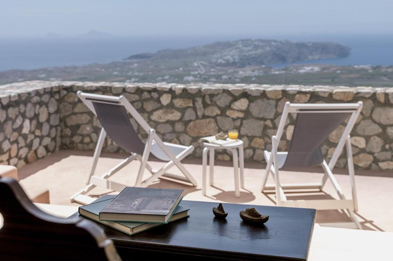 Property grounds 2, One Bedroom Apartment-sleeps 4 -sea View-parking, South Aegean