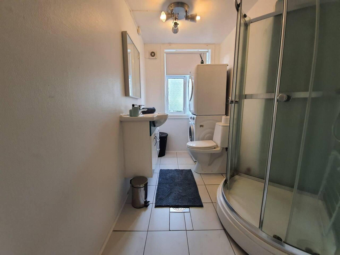 Bathroom 4, Nice & Cozy 4-rooms Apartment in Centrum Stavanger, Stavanger