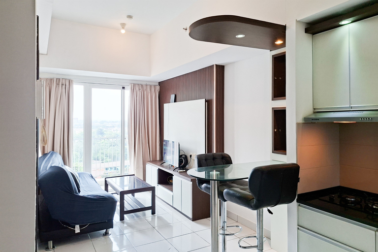 Living Room 2, Neat 1BR for 2 Pax at Casa de Parco Apartment By Travelio, Tangerang