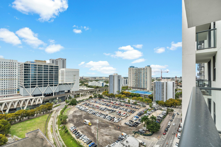 Exterior & Views 2, We Host at Downtown - Ideal Miami Stay, Miami-Dade