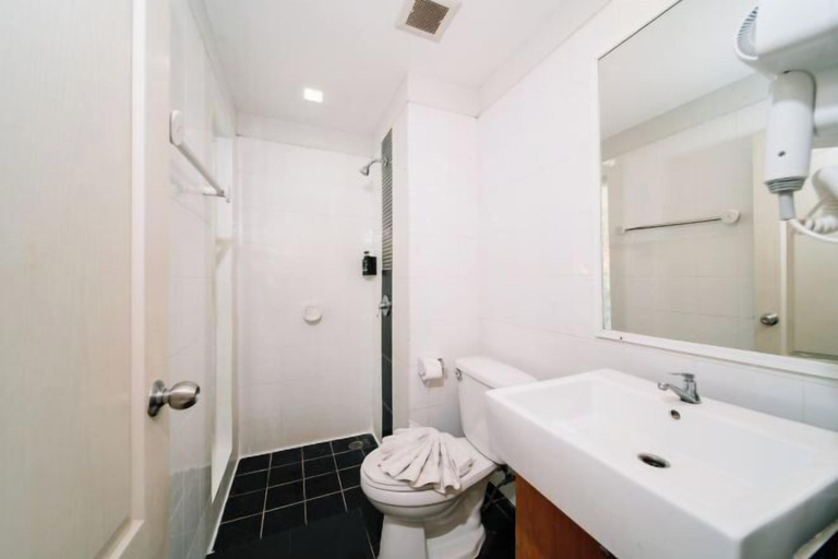 Bathroom 4, Catnip Seaside Hotel&Cafe, Phuket Island