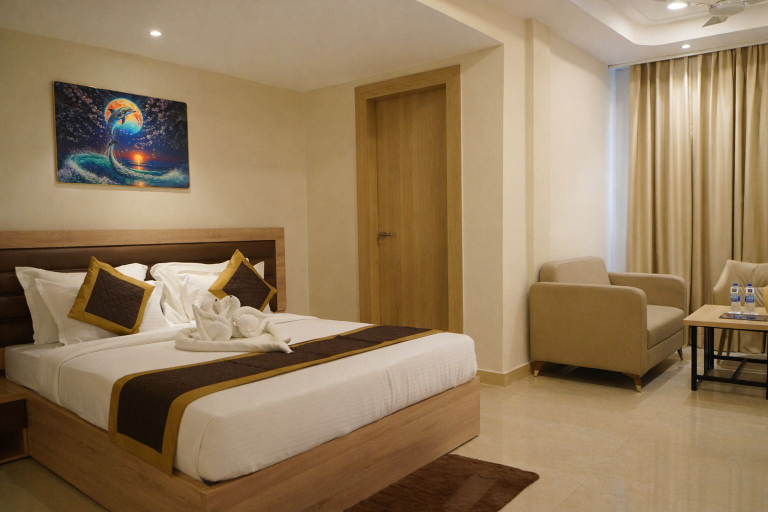 Room 4, Cozzet Royale, Kanpur Nagar