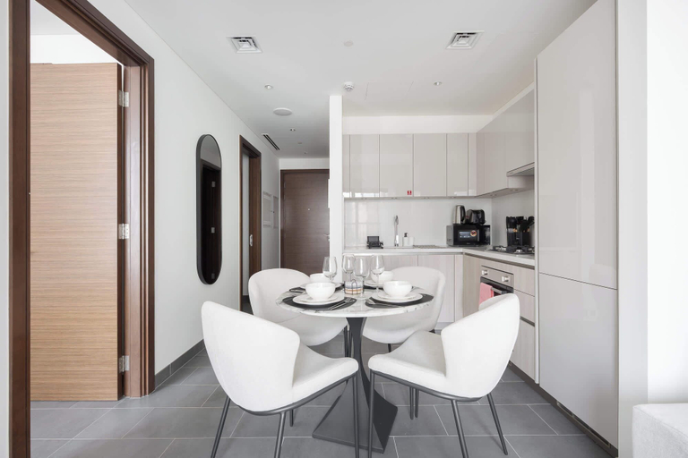 Room 2, Meydan Apartment Sleeps 5 in a Great Location, Dubai