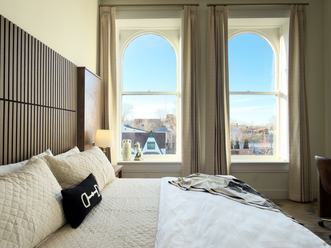 Interior 5, Hotel Thoroughbred, Bourbon