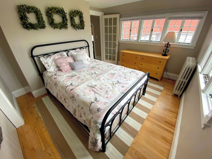 Bedroom 3, Holden Frost House, Grafton