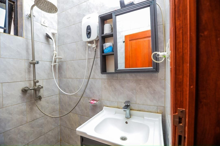 Bathroom 3, green haven apartment, Gasabo