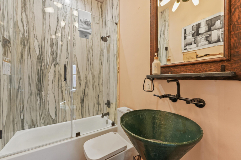 Bathroom 2, Ebb and Glow Retreat by Ryson Vacation Rentals, Galveston