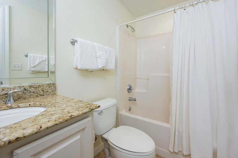 Bathroom 3, Colonnades 1201 4 Bedroom Condo, Baldwin
