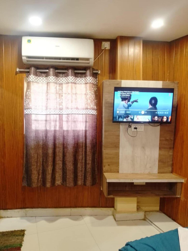 Room 2, New Hotel Tuk Tuk Palace, Ranchi