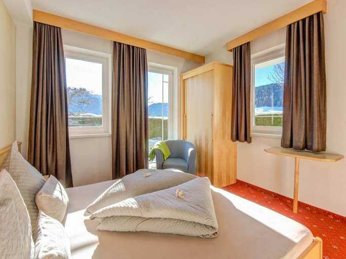 Bedroom 3, Inviting Apartment in Fiss in the Mountains, Landeck