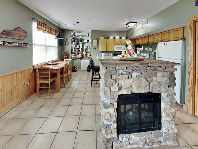 Food & Drinks, Up To Par 3211 by Jackson Mountain Rentals, Sevier