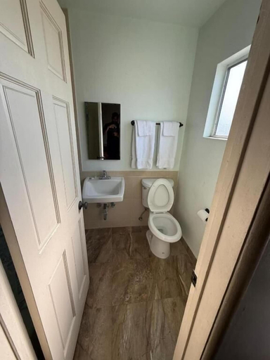 Bathroom 4, El Rancho Motel - Pasadena, Los Angeles