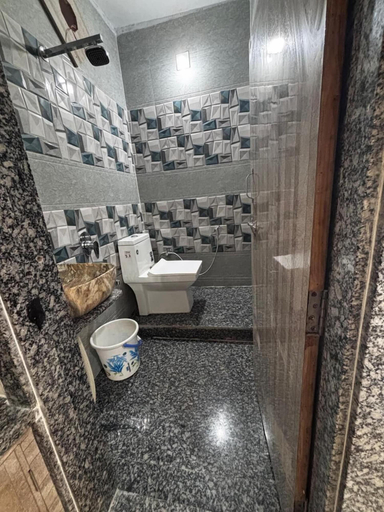 Bathroom 2, Hotel New Sun n rock, Sirohi
