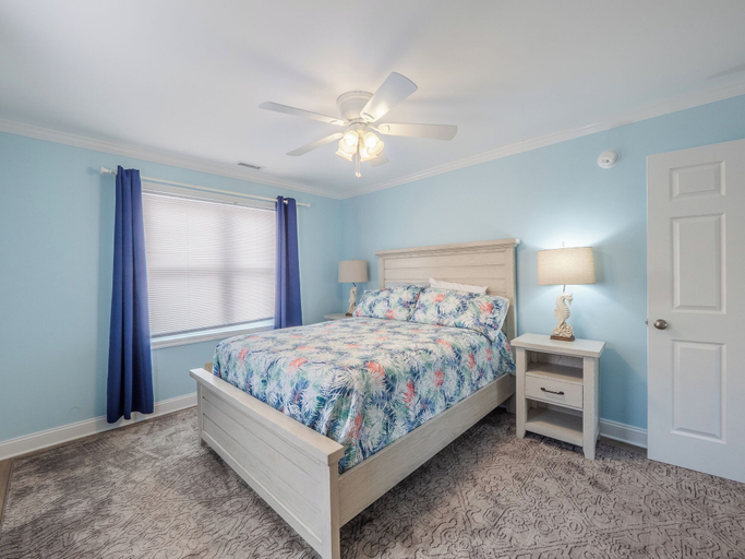 Bedroom 3, Bear's Den by Topsail Realty, Pender
