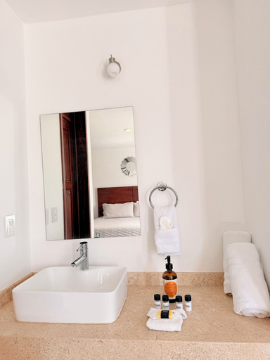 Bathroom 3, Pedernal Hotel, Allende
