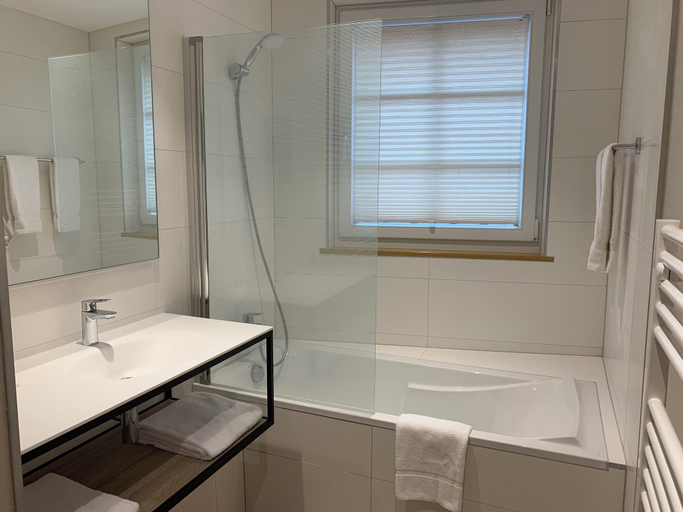 Bathroom 3, Hôtel au Boeuf, Bas-Rhin
