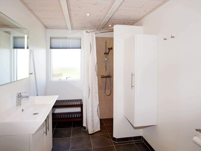 Bathroom, 4 Star Holiday Home in Hemmet, Ringkøbing-Skjern