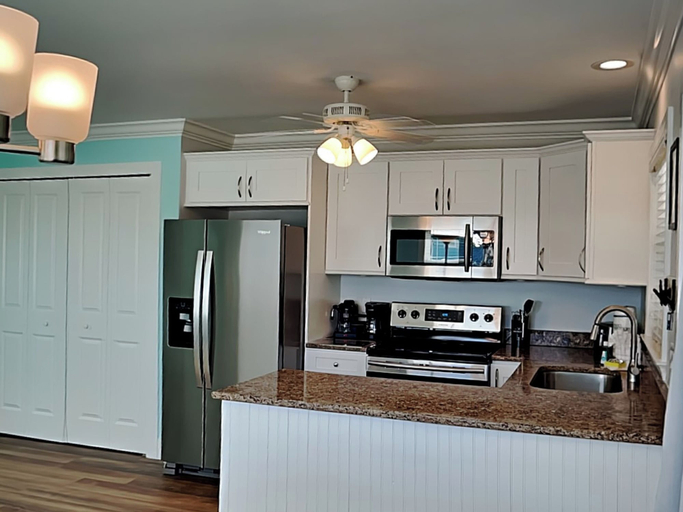 Others 4, Noon Wave by Distinctive Beach Rentals, Lee