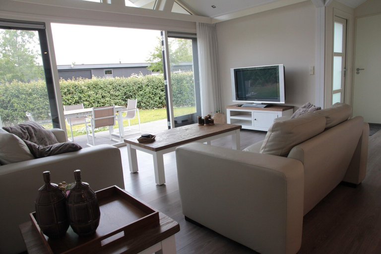 Living room 2, Holiday Home in Kattendijke by the Coast, Goes