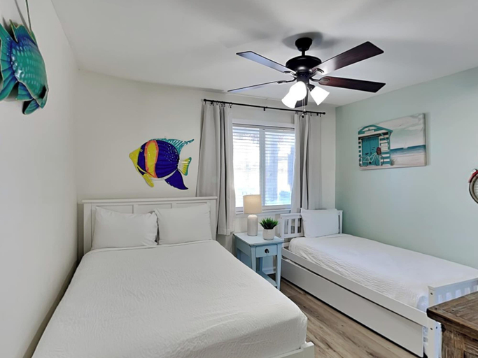 Property amenity 4, Stay Salty, Bay