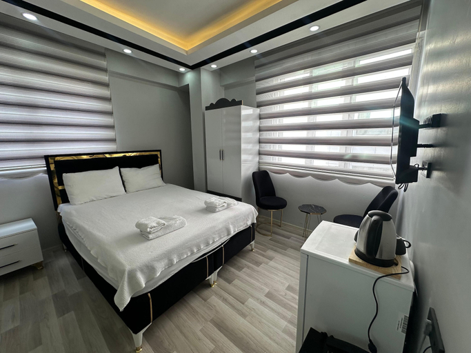 Bedroom 3, Hotel Sandra, Merkez