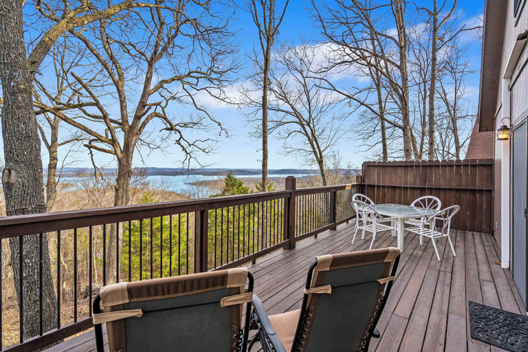 Primary image, Windjammer Cottage - Branson, Stone