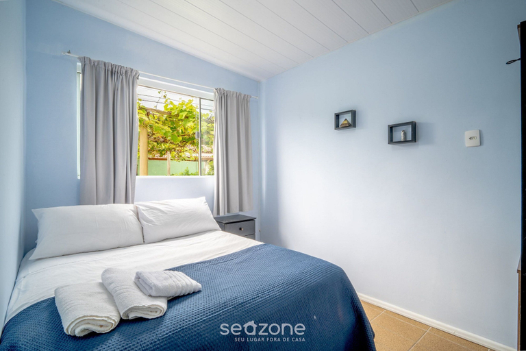 Room, House 700m From Campeche Beach Rfv0201, Florianopolis