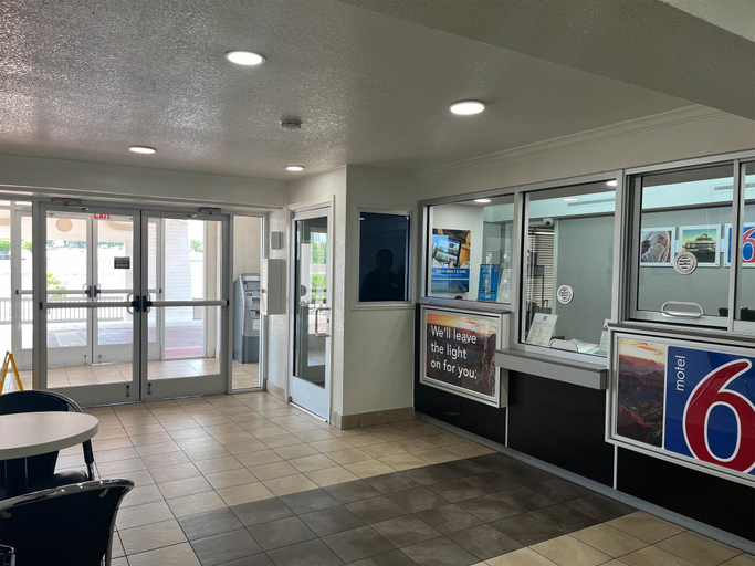 Lobby 5, Studio 6 Suites Euless, Tx – Dfw West, Tarrant