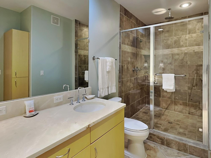 Bathroom 4, Low Tides by Ryson Vacation Rentals, Galveston