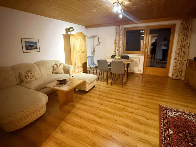 Living room 2, Apartment with Alpine views, Schwaz