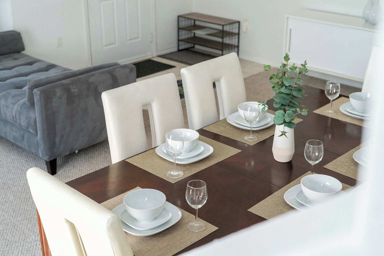 Others 5, Great Escape to Marbella South, Polk