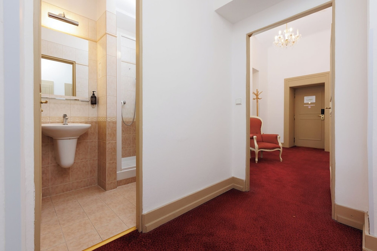 Bathroom 5, Orea Spa Hotel Palace Zvon, Cheb