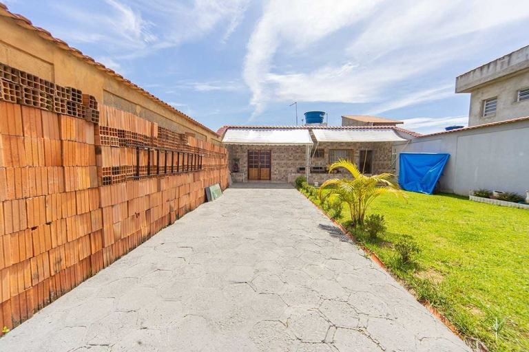Room 5, Casa Para 6 Pessoas com Churrasqueira em Peru be, Peruíbe